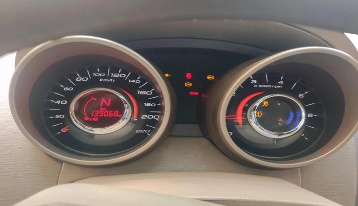 2014 Mahindra XUV500 W8, Diesel, Manual, 1,39,068 km, interior