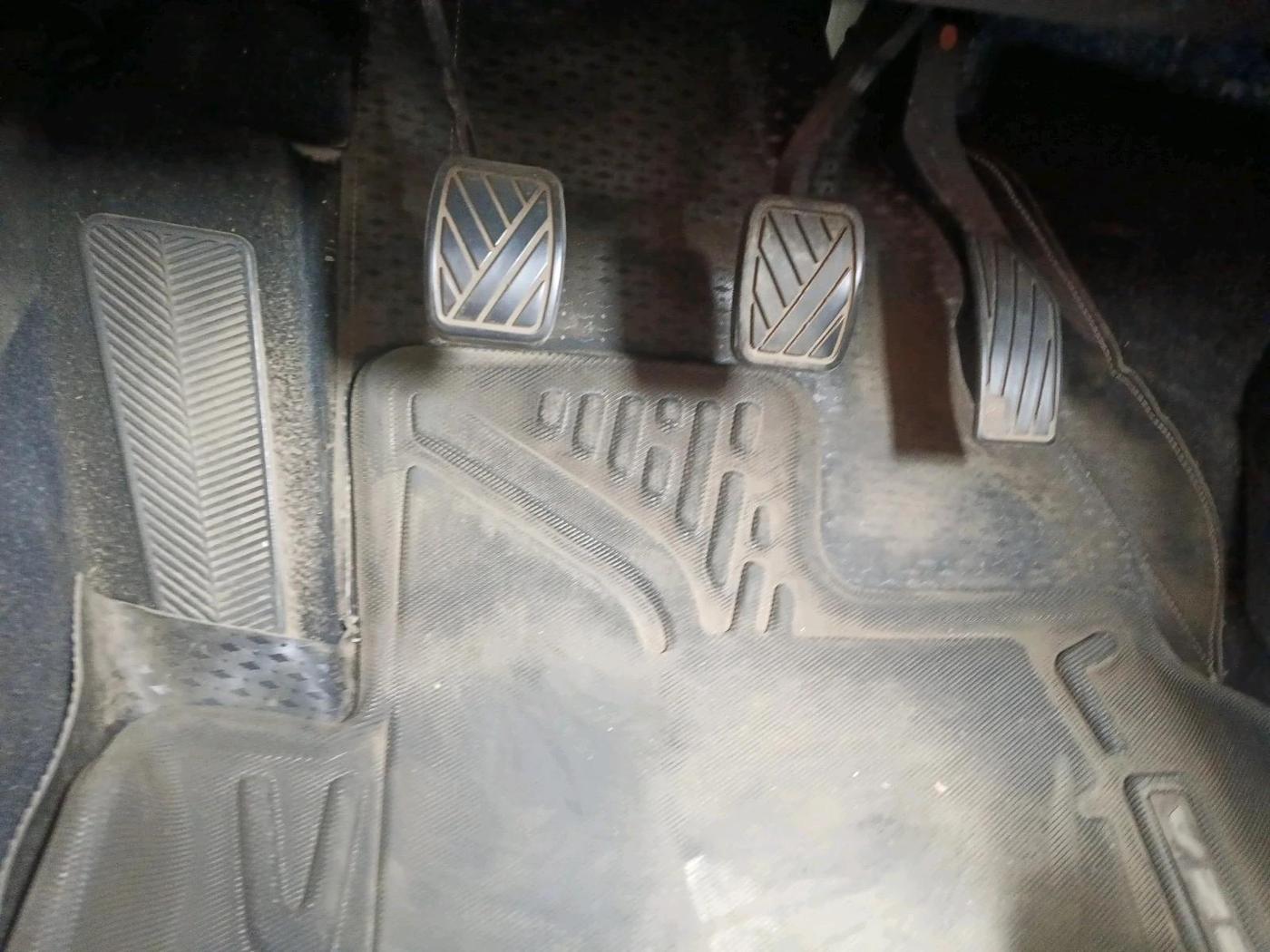 2023 Maruti BREZZA VXI, Petrol, Manual, 10,275 km, interior