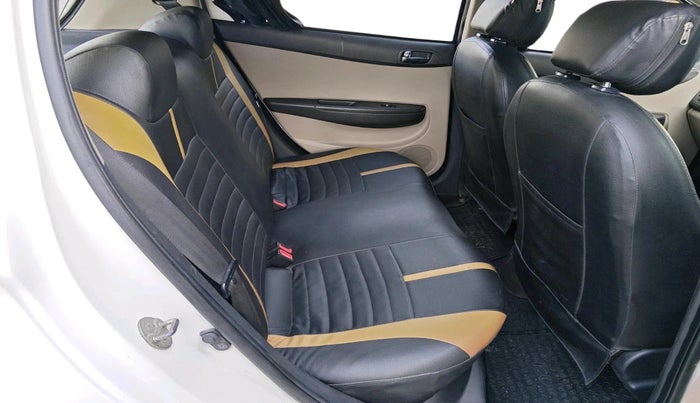 2013 Hyundai i20 MAGNA 1.2, Petrol, Manual, 57,222 km, interior