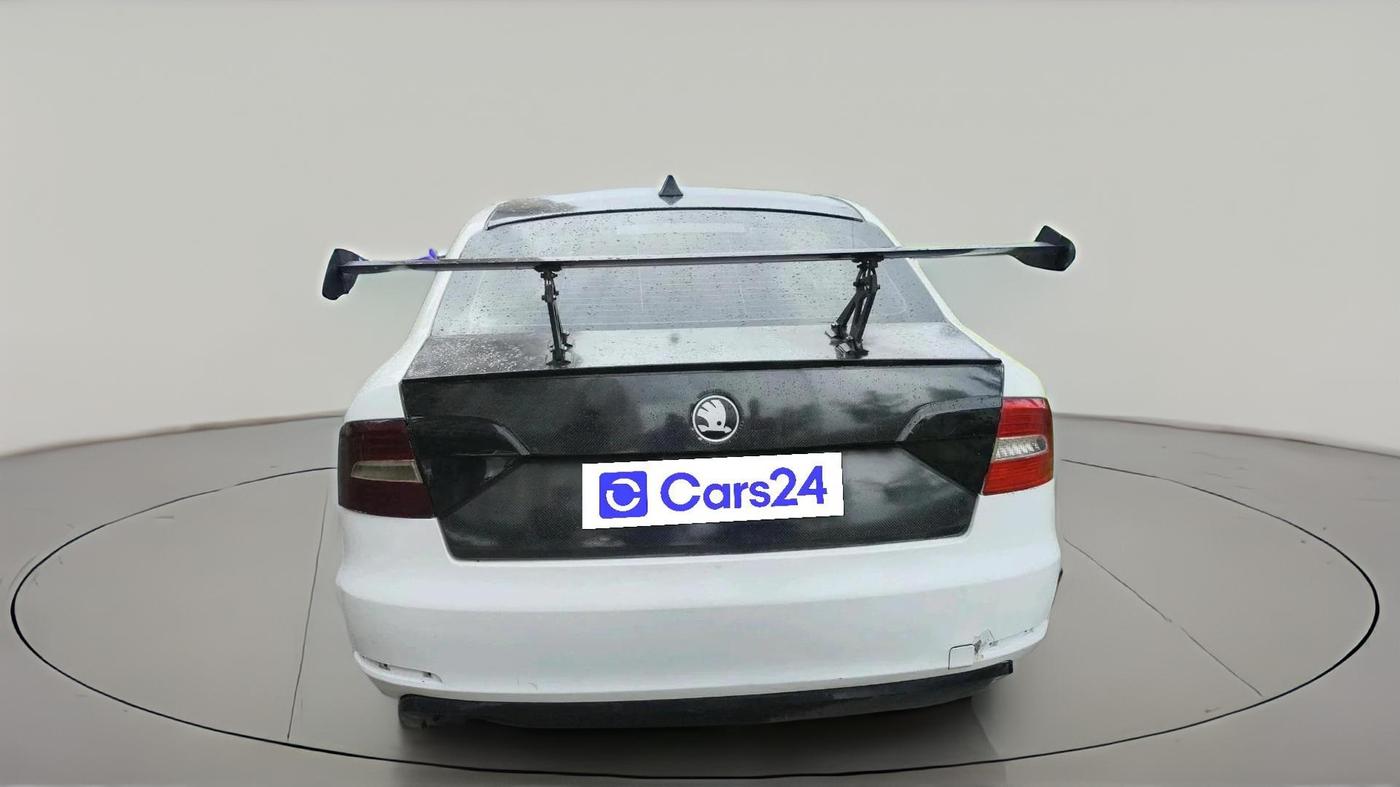 2014 Skoda Superb ELEGANCE 1.8 TSI AT, Petrol, Automatic, 93,764 km, exterior