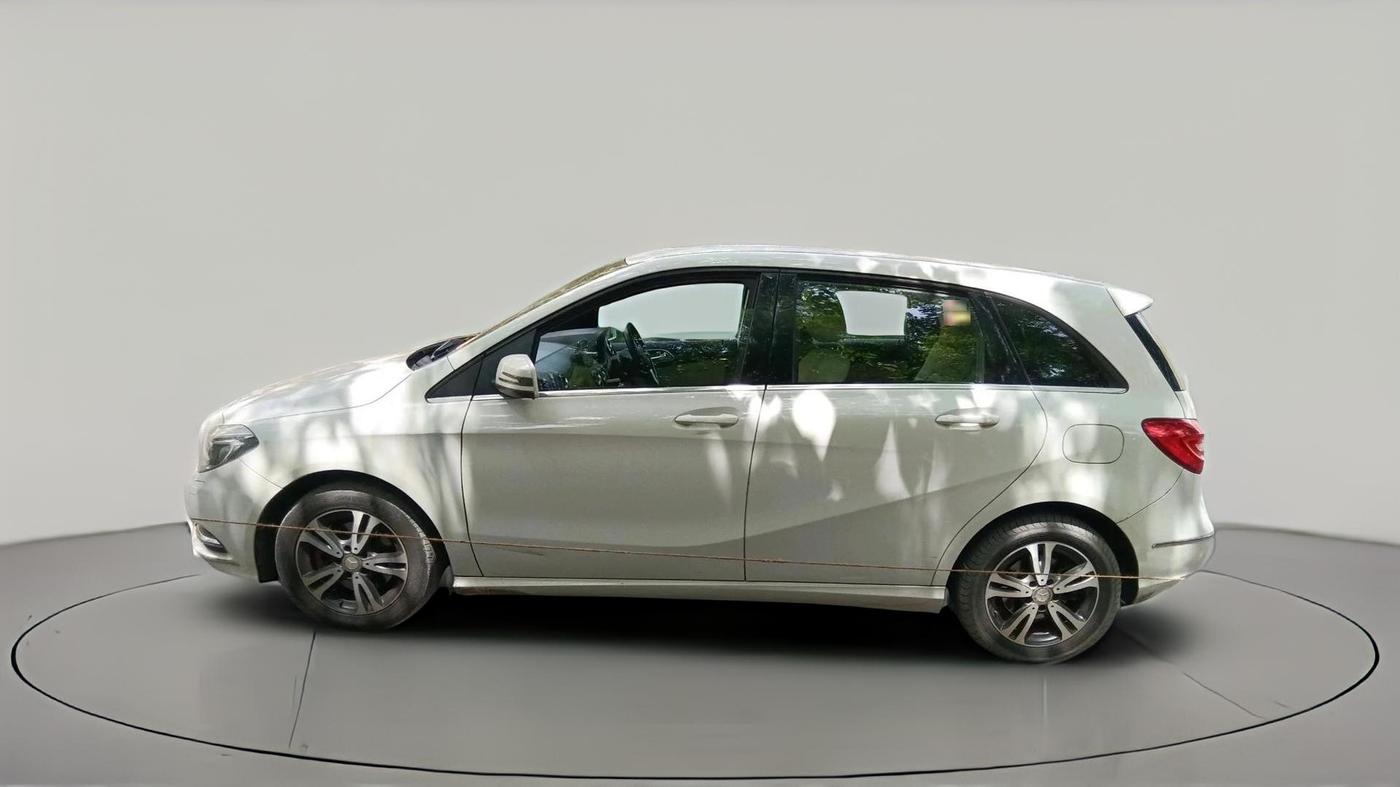 2014 Mercedes Benz B Class B180, Diesel, Automatic, 41,299 km, exterior