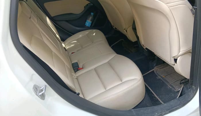 2014 Mercedes Benz B Class B180, Diesel, Automatic, 41,299 km, interior