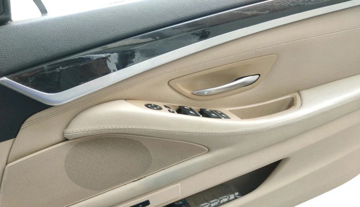 2011 BMW 5 Series 520D 2.0, Diesel, Automatic, 98,264 km, interior