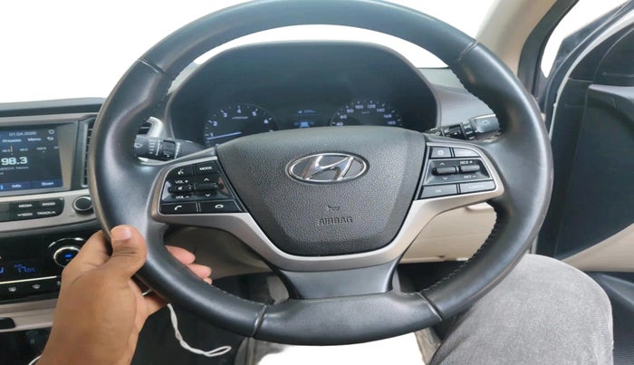 2019 Hyundai Verna 1.6 VTVT SX O, Petrol, Manual, 22,834 km, interior