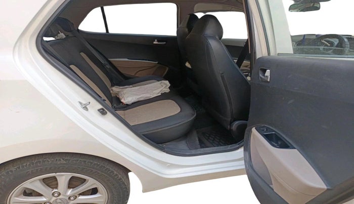 2016 Hyundai Grand i10 ASTA AT 1.2 KAPPA VTVT, Petrol, Automatic, 23,622 km, interior