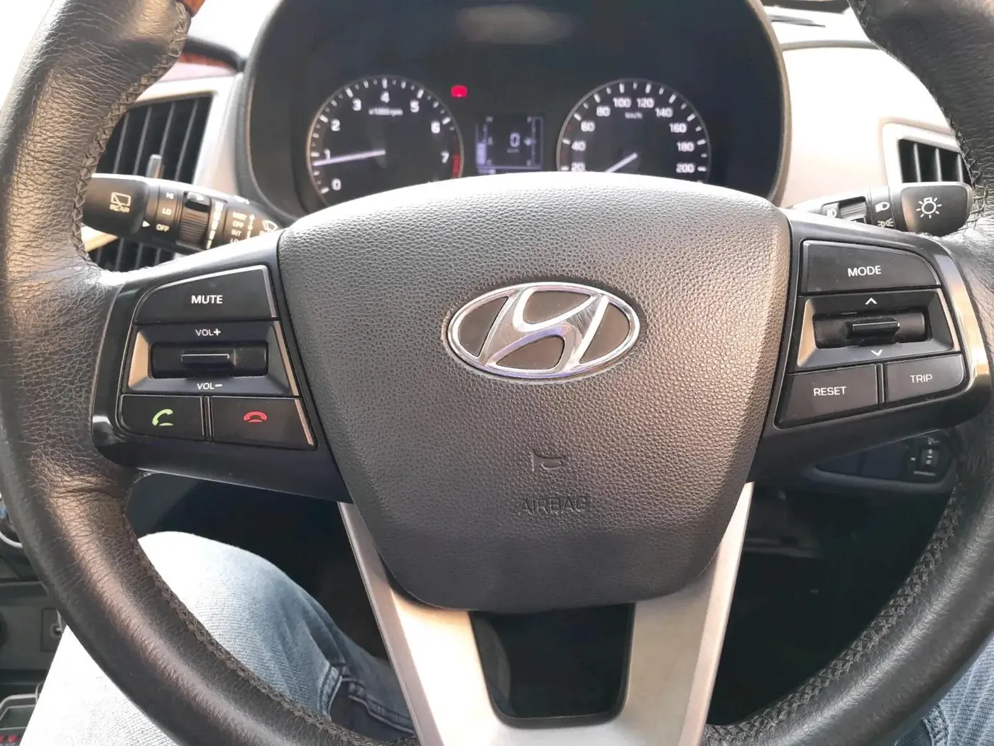 2016 Hyundai Creta SX PLUS AT 1.6 PETROL, Petrol, Automatic, 4,00,000 km, interior