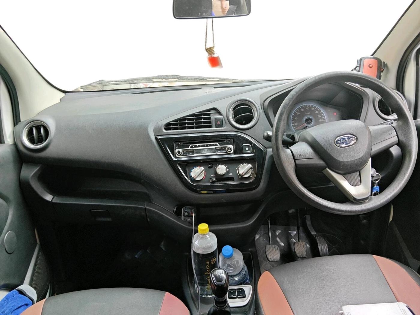 2017 Datsun Redi Go T (O), Petrol, Manual, 45,716 km, interior