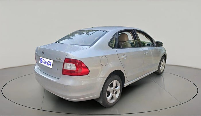 2014 Skoda Rapid AMBITION 1.6 MPI MT PLUS, Petrol, Manual, 15,112 km, exterior