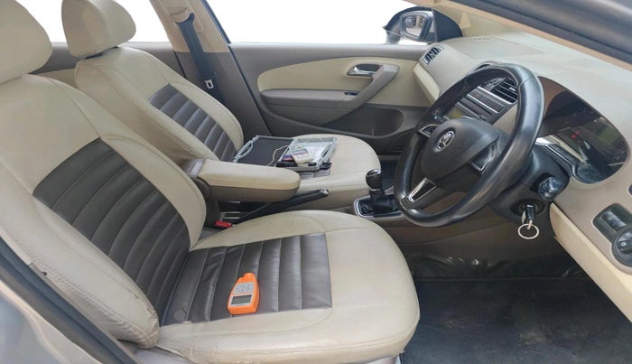 2014 Skoda Rapid AMBITION 1.6 MPI MT PLUS, Petrol, Manual, 15,112 km, interior