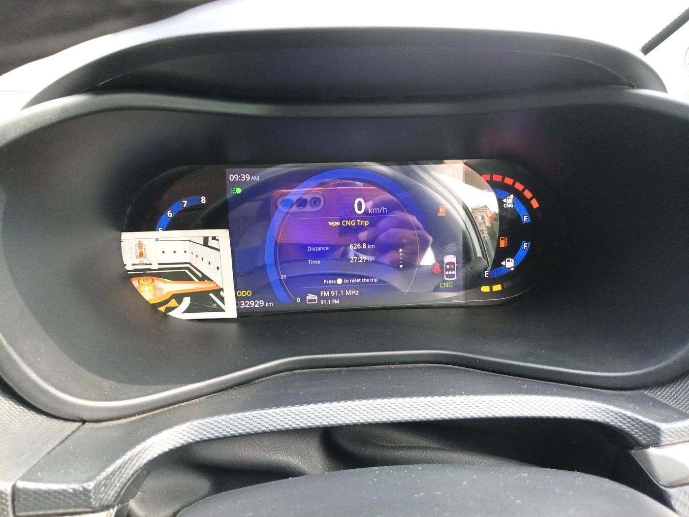 2025 Tata NEXON Creative Plus (PS) 1.2 iCNG, CNG, Manual, 32,929 km, interior