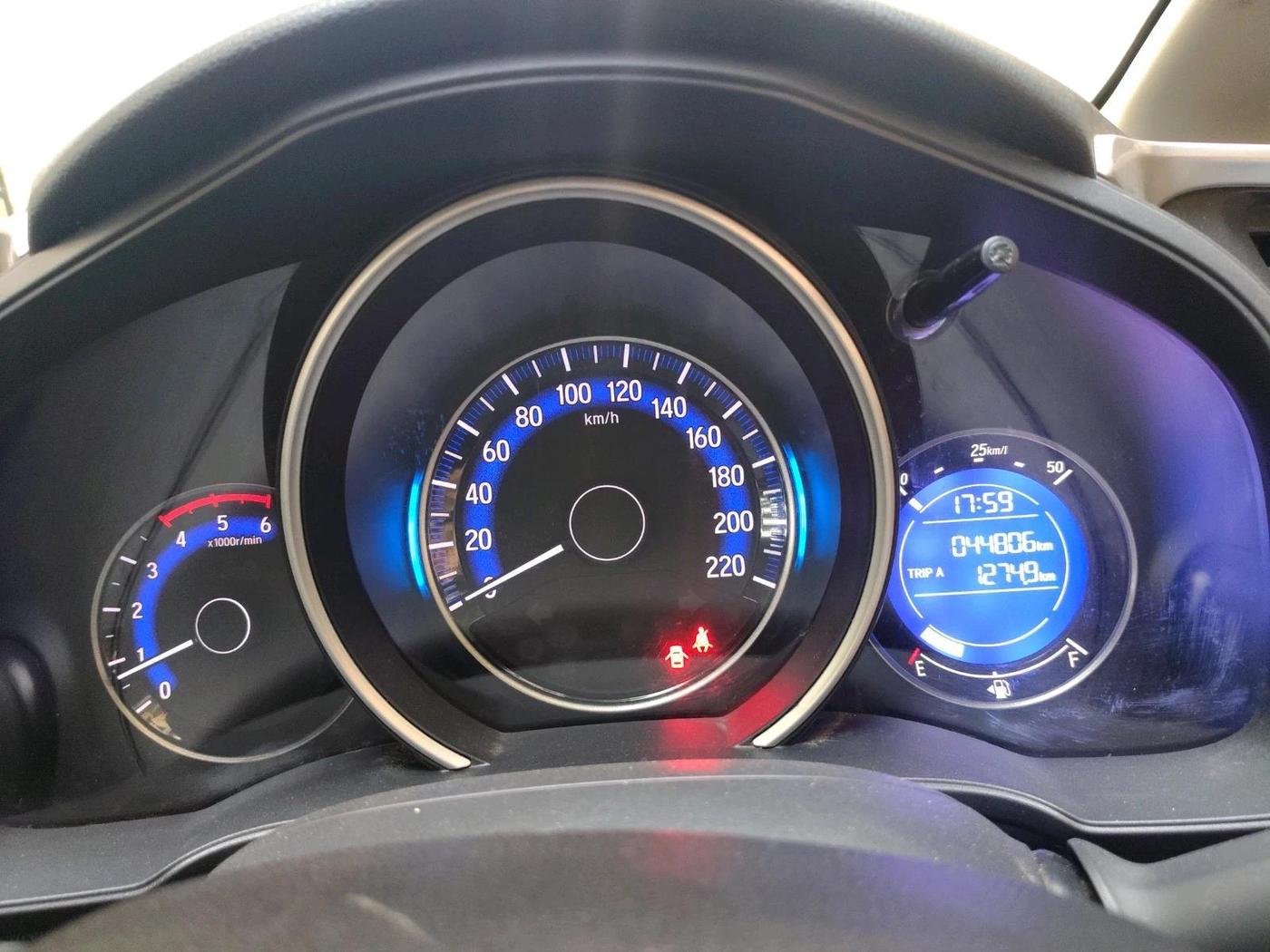 2017 Honda WR-V 1.5L I-DTEC S MT, Diesel, Manual, 44,806 km, interior