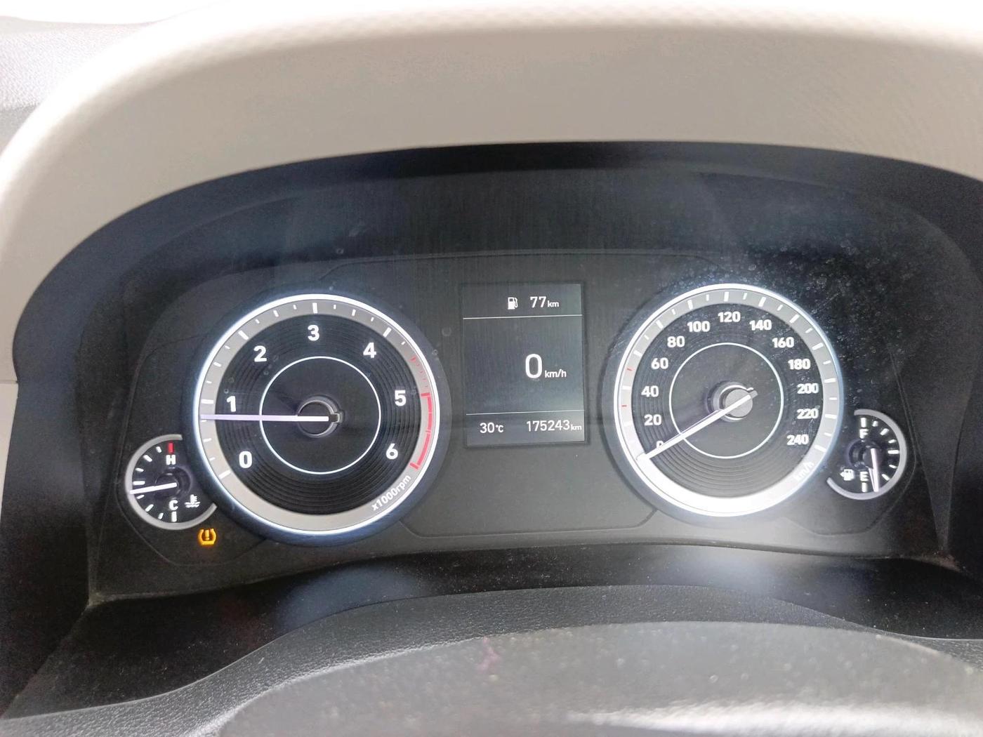 2023 Hyundai Creta E 1.5 DIESEL, Diesel, Manual, 1,75,243 km, interior
