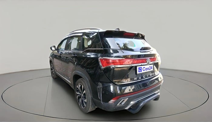 2024 MG HECTOR PLUS SHARP PRO 1.5 TURBO MT 7 STR, Petrol, Manual, 11,216 km, exterior