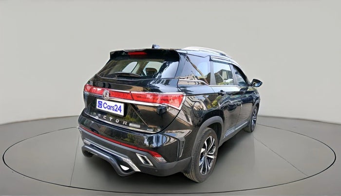 2024 MG HECTOR PLUS SHARP PRO 1.5 TURBO MT 7 STR, Petrol, Manual, 11,216 km, exterior