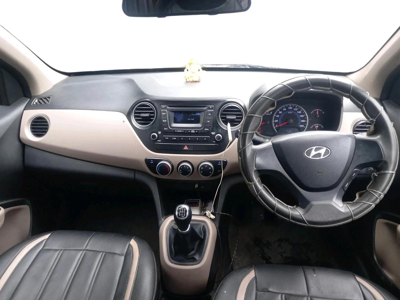 2014 Hyundai Grand i10 SPORTZ 1.2 KAPPA VTVT, Petrol, Manual, 69,882 km, interior