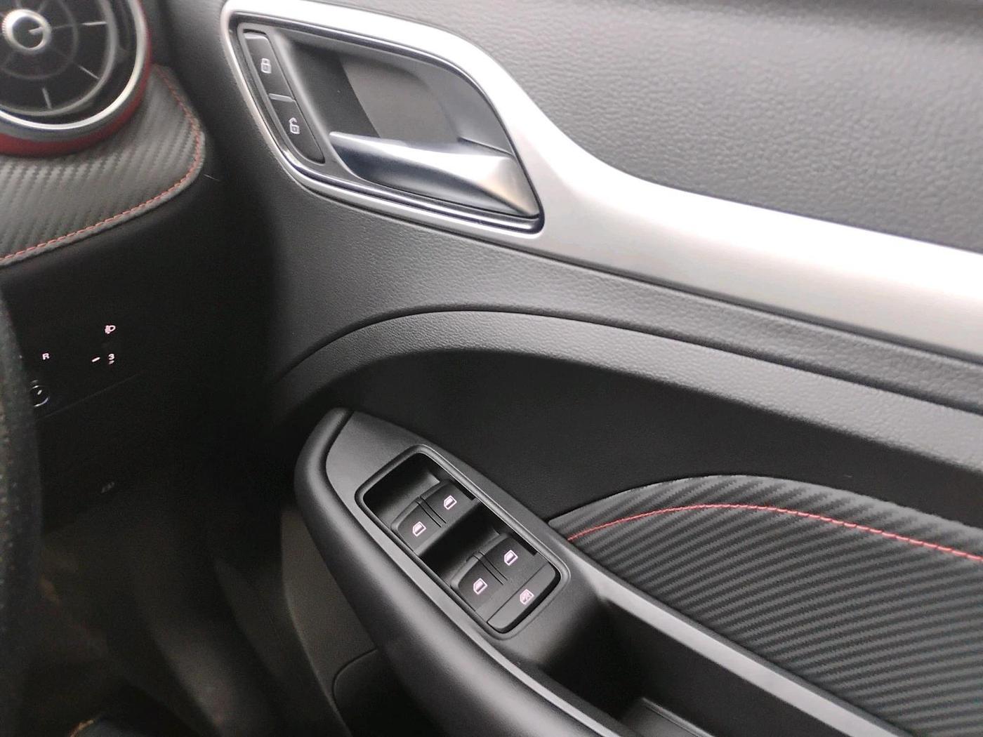 2023 MG ASTOR  SMART BLACK STORM EDITION CVT, Petrol, Automatic, 17,166 km, interior