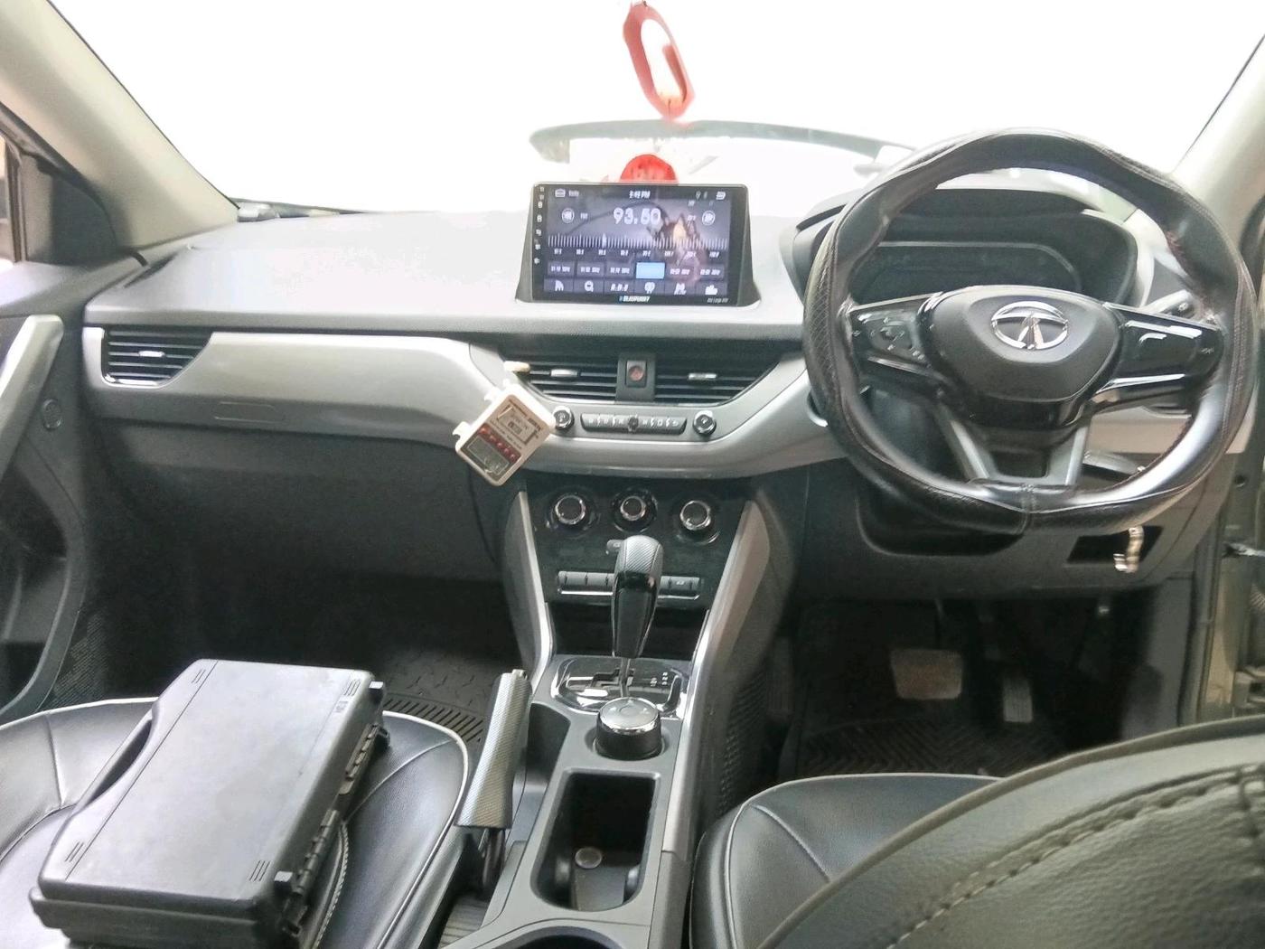 2021 Tata NEXON XMA SUNROOF PETROL, Petrol, Automatic, 39,018 km, interior