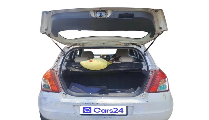 2010 Maruti Swift ZXI, Petrol, Manual, 1,20,986 km, exterior