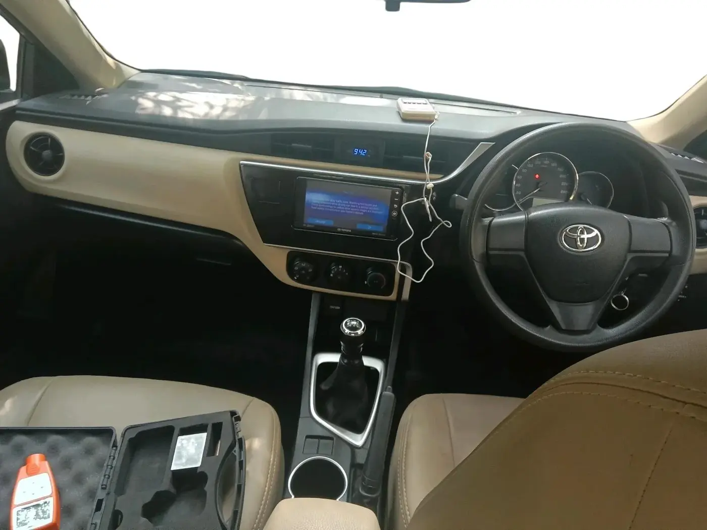 2018 Toyota Corolla Altis J PETROL, Petrol, Manual, 57,467 km, interior