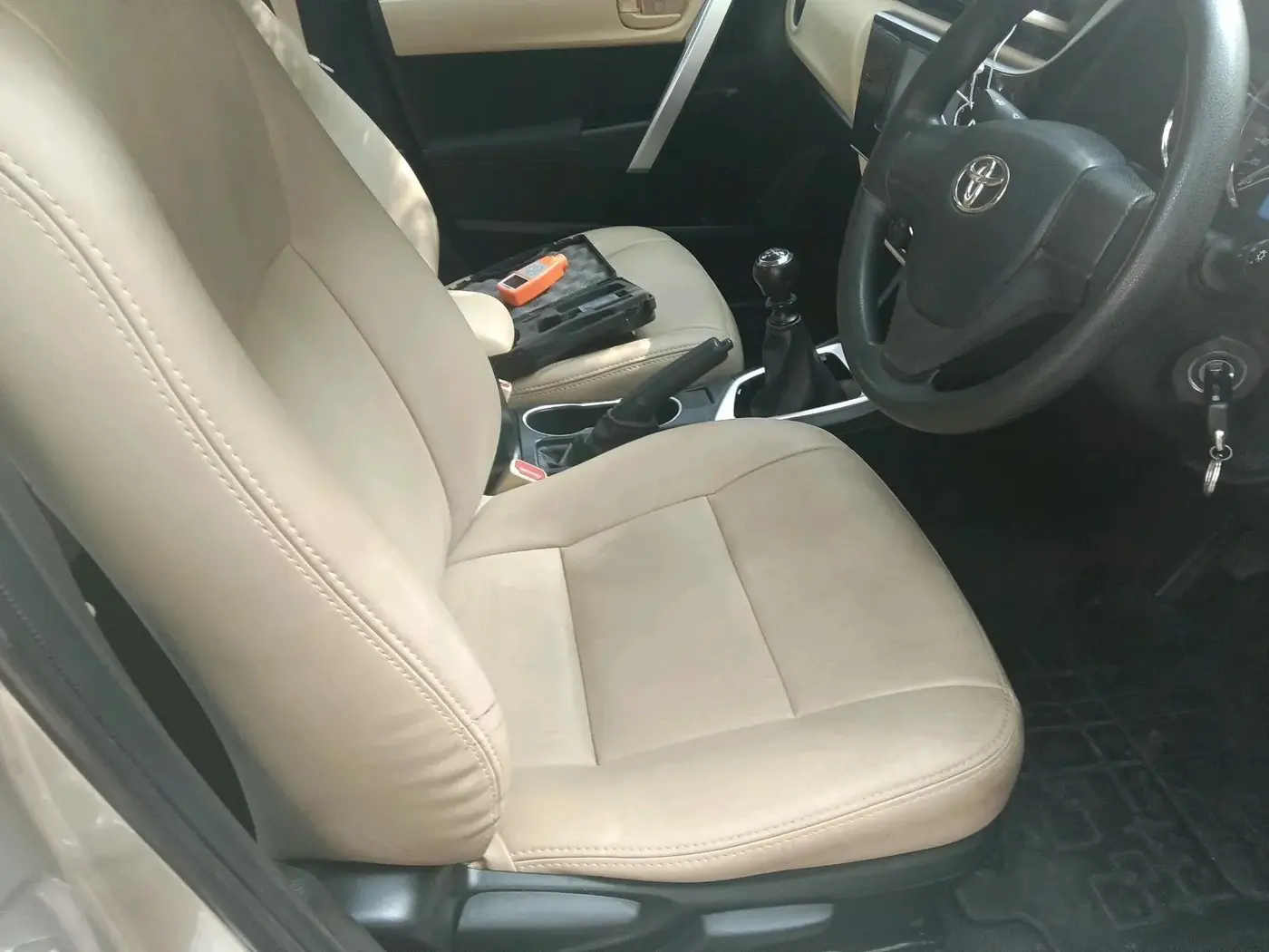 2018 Toyota Corolla Altis J PETROL, Petrol, Manual, 57,467 km, interior