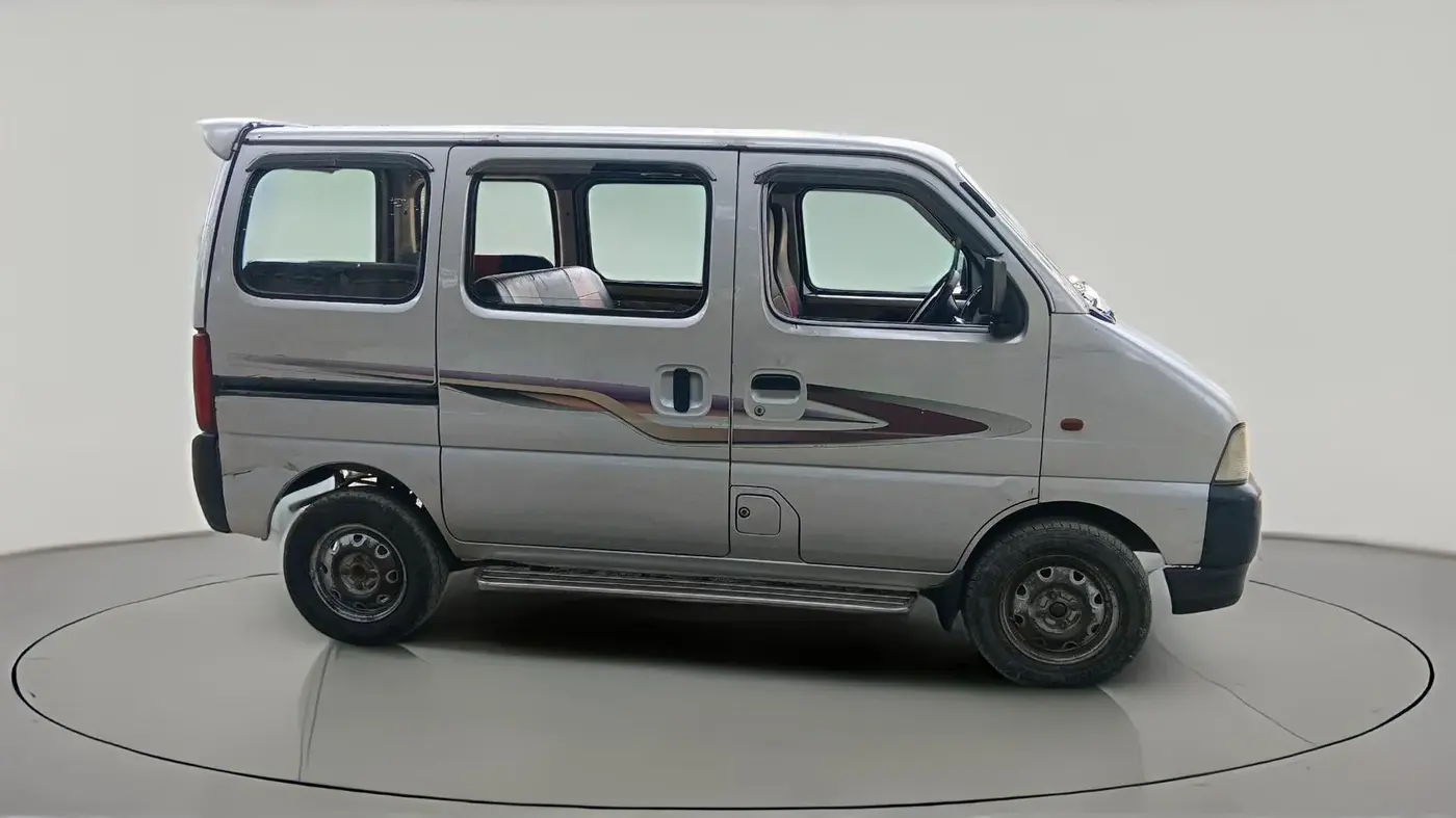 2012 Maruti Eeco 7 STR, CNG, Manual, 13,520 km, exterior