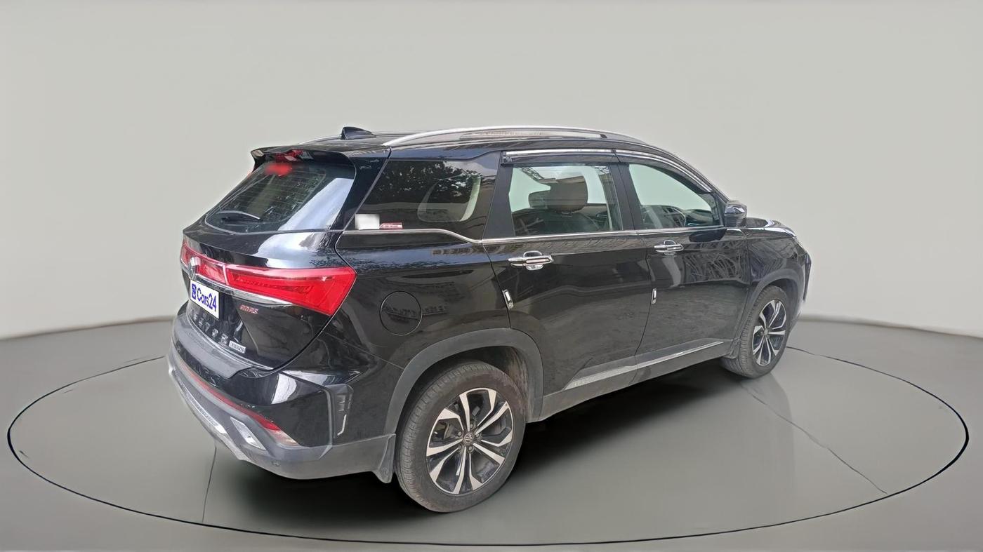 2025 MG HECTOR PLUS SAVVY PRO 1.5 TURBO CVT 6 STR, Petrol, Automatic, 11,072 km, exterior