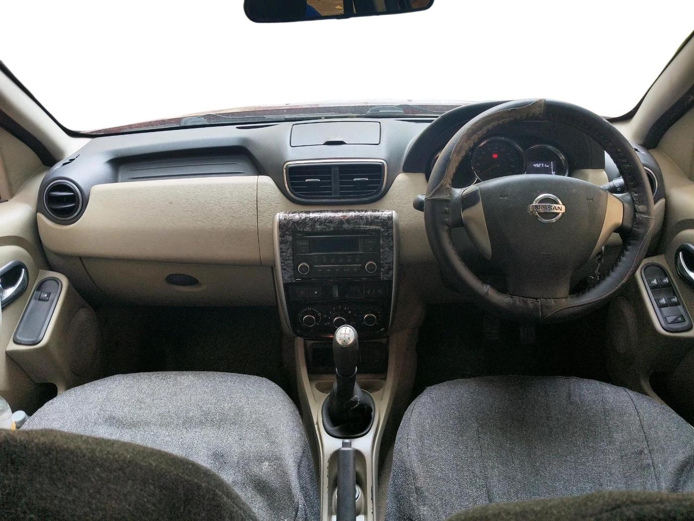 2016 Nissan Terrano XL (P), CNG, Manual, 49,271 km, interior