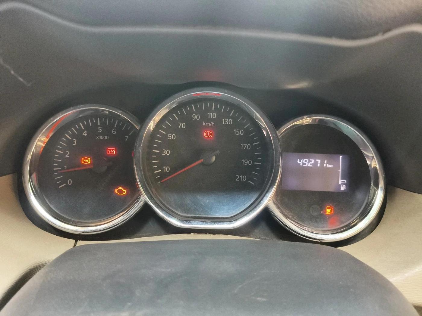 2016 Nissan Terrano XL (P), CNG, Manual, 49,271 km, interior