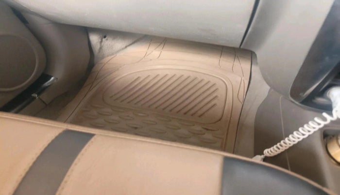 2012 Maruti SX4 VXI CNG, CNG, Manual, 84,463 km, interior