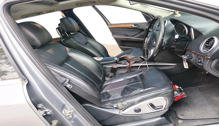 2011 Mercedes Benz GL Class 350 CDI Blue EFFICIENCY, Diesel, Automatic, 1,28,718 km, interior