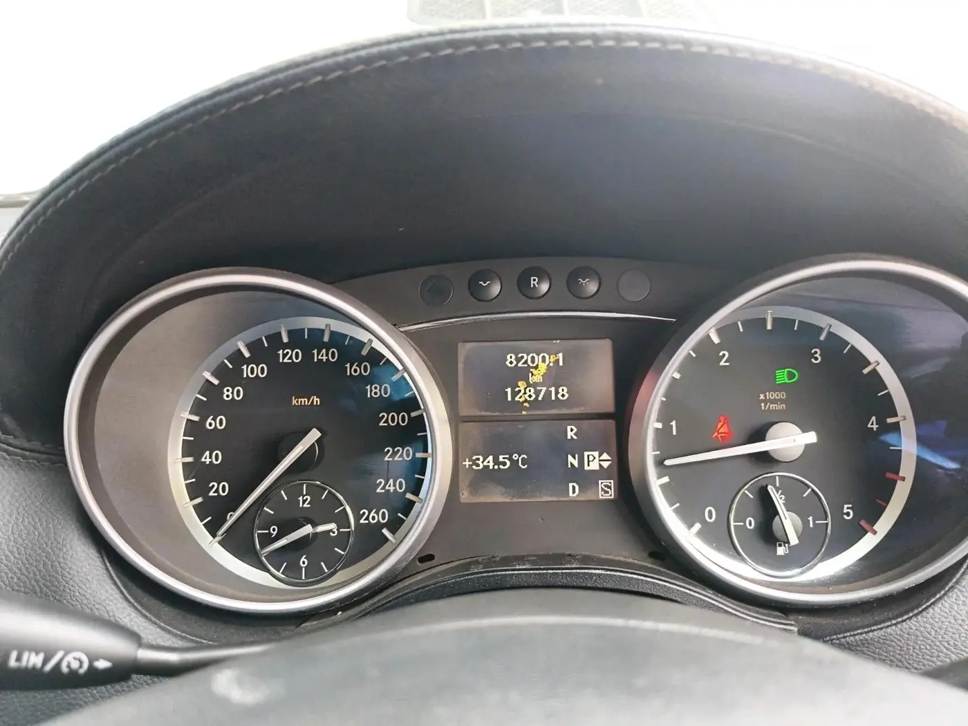 2011 Mercedes Benz GL Class 350 CDI Blue EFFICIENCY, Diesel, Automatic, 1,28,718 km, interior