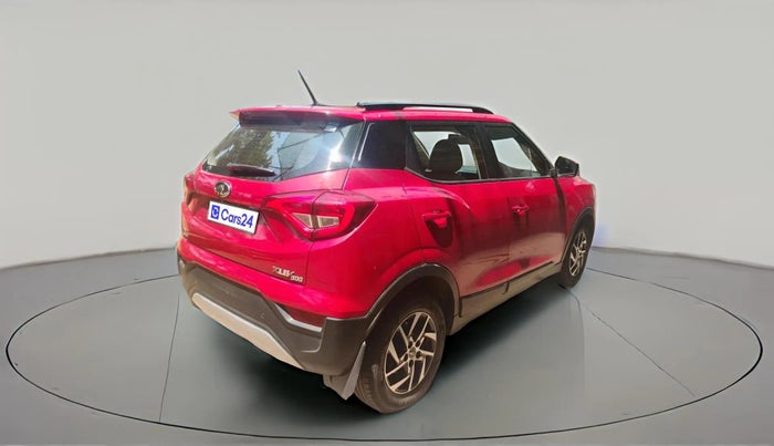 2022 Mahindra XUV300 W8 (O) 1.5 DIESEL AMT, Diesel, Automatic, 71,162 km, exterior