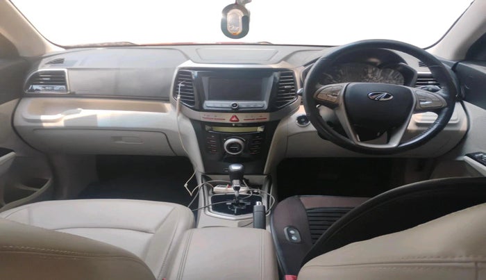 2022 Mahindra XUV300 W8 (O) 1.5 DIESEL AMT, Diesel, Automatic, 71,162 km, interior