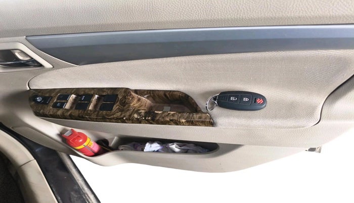 2017 Maruti Ertiga ZXI+, Petrol, Manual, 52,048 km, interior