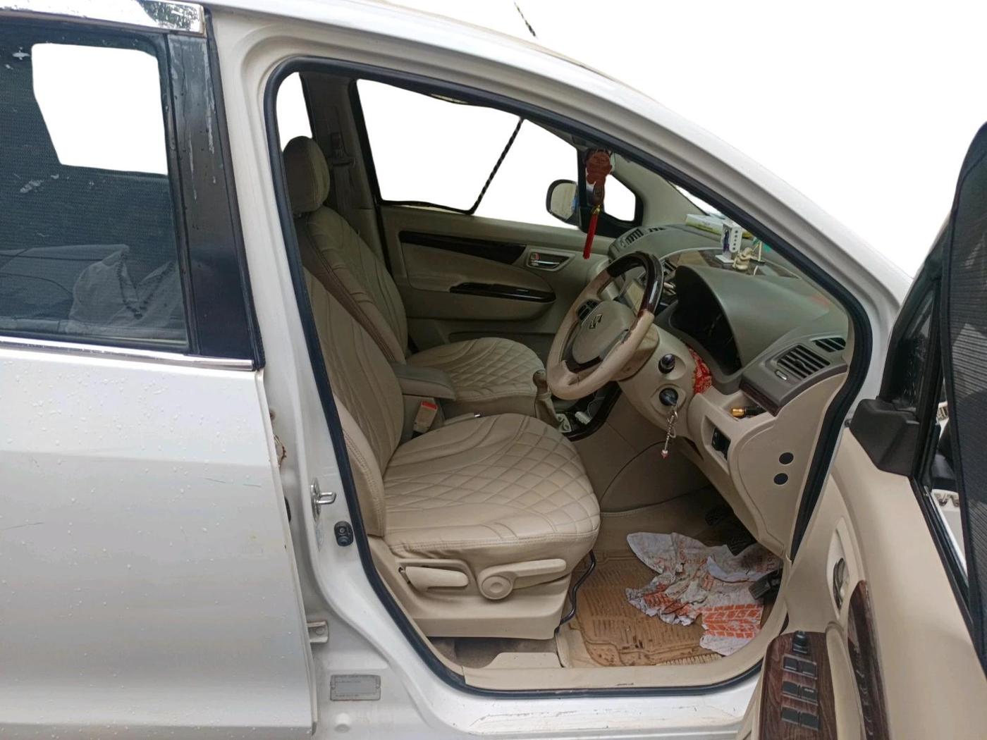 2016 Maruti Ertiga ZXI, Petrol, Manual, 49,502 km, interior