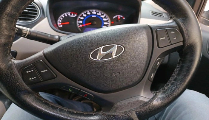 2015 Hyundai Grand i10 SPORTZ 1.2 KAPPA VTVT, Petrol, Manual, 26,480 km, interior