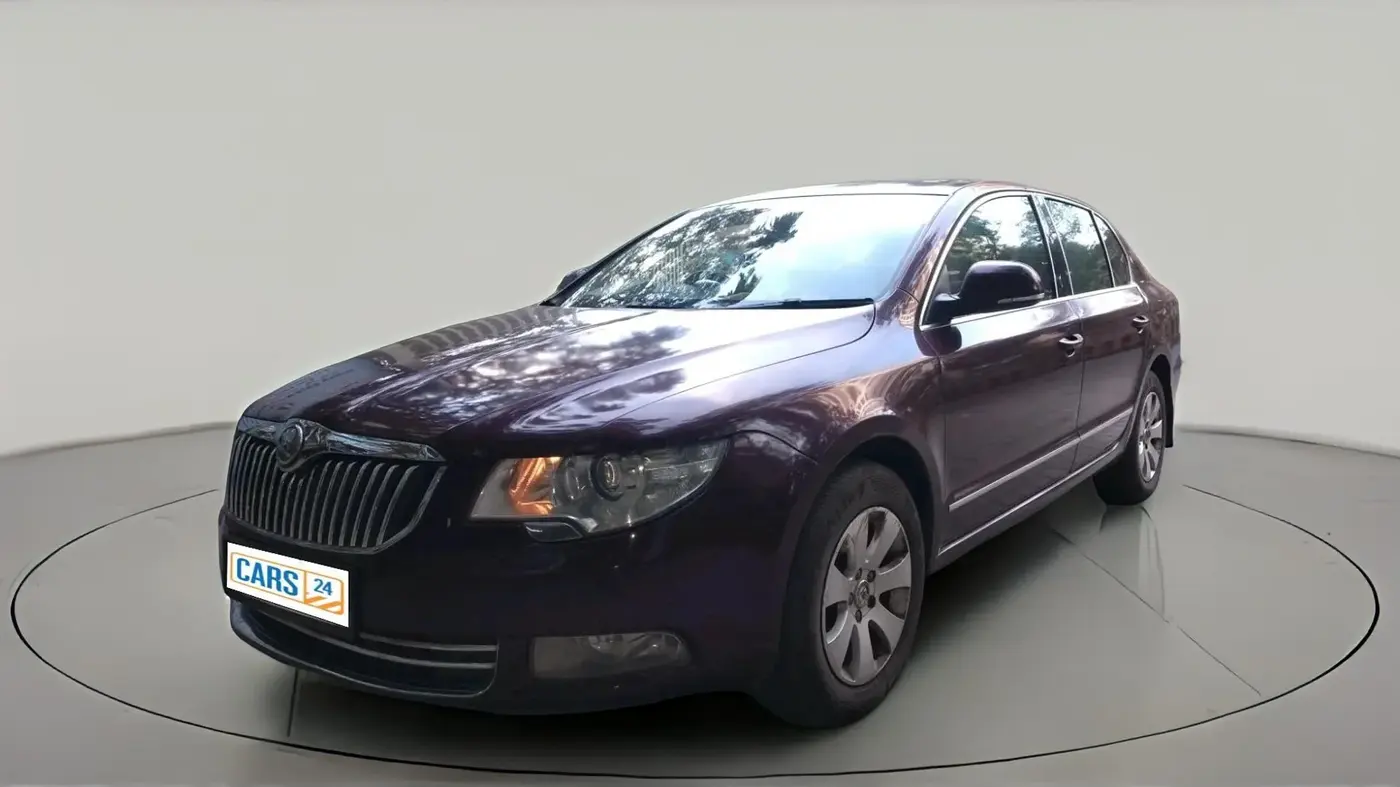 2011 Skoda Superb ELEGANCE 2.0 TDI CR AT, Diesel, Automatic, 1,30,500 km, exterior