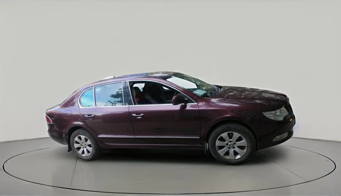 2011 Skoda Superb ELEGANCE 2.0 TDI CR AT, Diesel, Automatic, 1,29,785 km, exterior