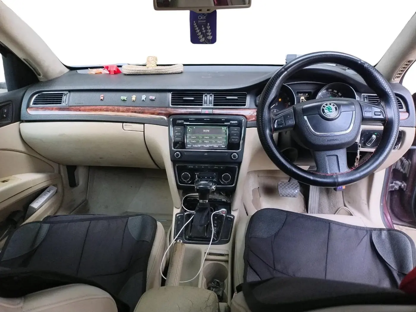 2011 Skoda Superb ELEGANCE 2.0 TDI CR AT, Diesel, Automatic, 1,30,500 km, interior