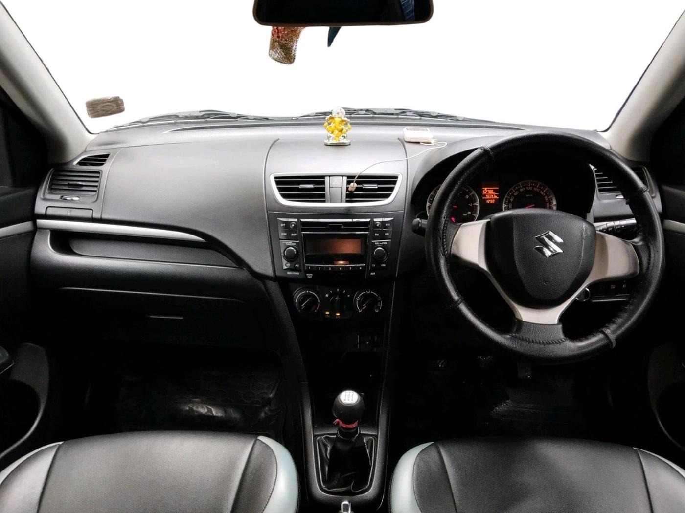 2015 Maruti Swift VXI, Petrol, Manual, 43,747 km, interior