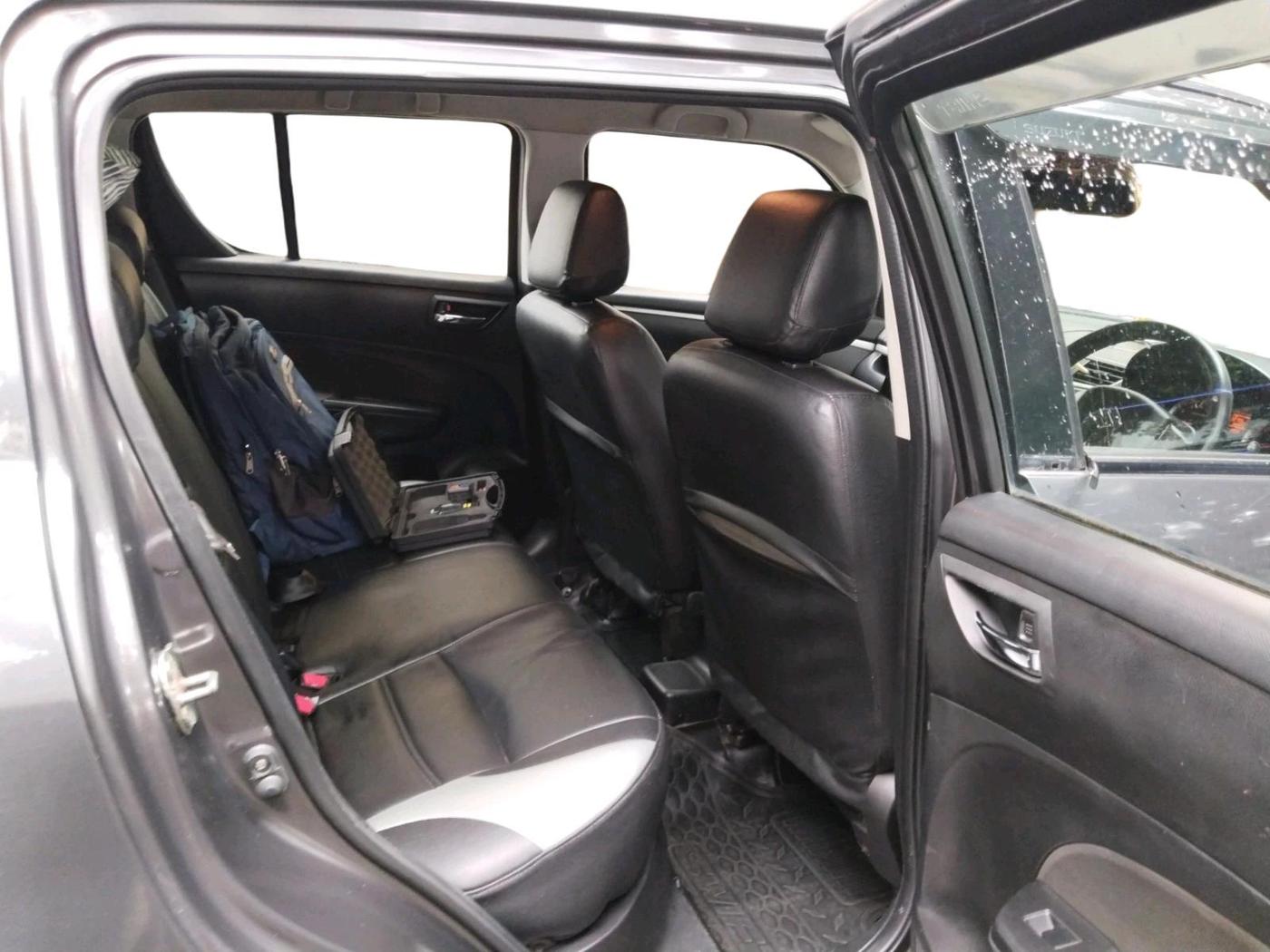 2015 Maruti Swift VXI, Petrol, Manual, 43,747 km, interior