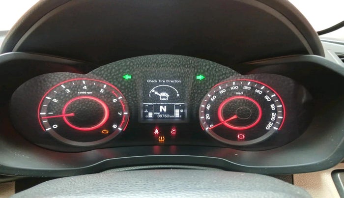 2019 Mahindra XUV300 W8 (O) 1.2 PETROL, Petrol, Manual, 89,760 km, interior