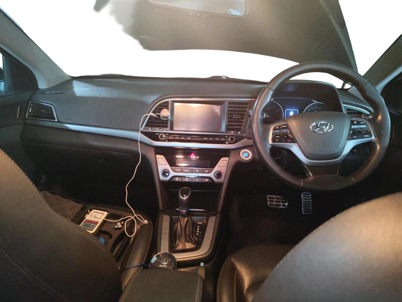 2019 Hyundai New Elantra 2.0 SX(O) AT PETROL, Petrol, Automatic, 67,290 km, interior