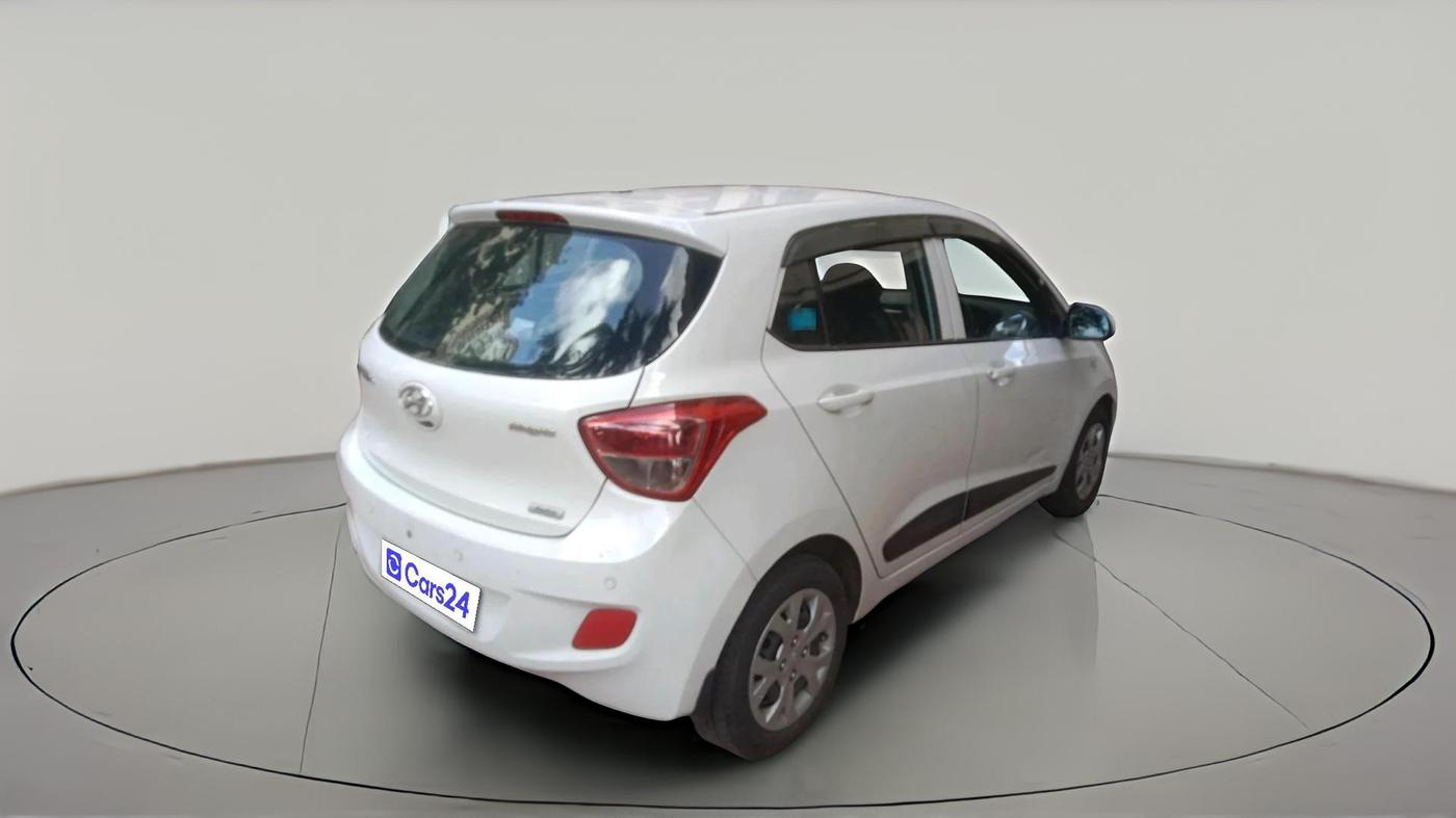 2016 Hyundai Grand i10 MAGNA AT 1.2 KAPPA VTVT, Petrol, Automatic, 22,576 km, exterior