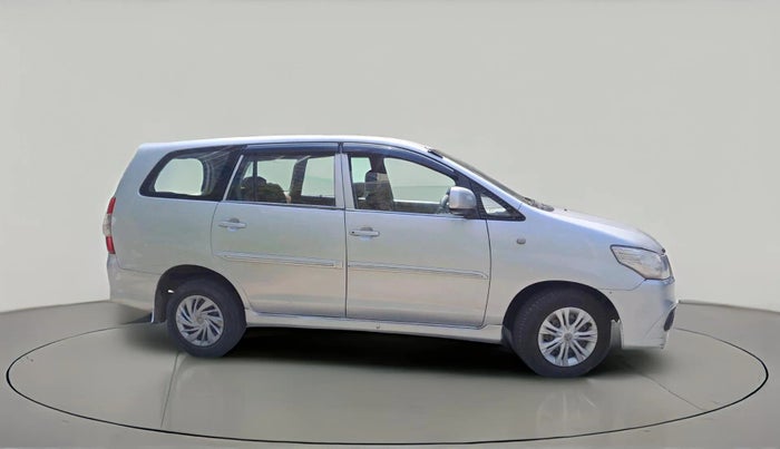 2012 Toyota Innova 2.5 G4 8 STR, Diesel, Manual, 2,88,444 km, exterior