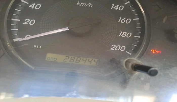 2012 Toyota Innova 2.5 G4 8 STR, Diesel, Manual, 2,88,444 km, interior