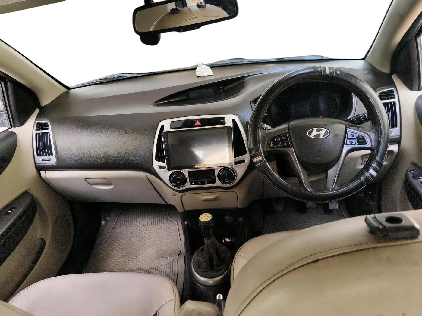 2012 Hyundai i20 ASTA 1.2, Petrol, Manual, 1,01,600 km, interior
