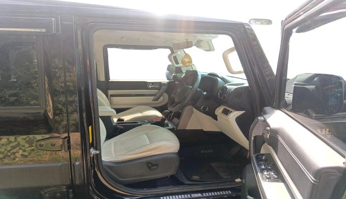 2025 Mahindra Thar Roxx  AX7 L Petrol AT 2WD, Petrol, Automatic, 4,608 km, interior
