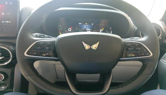 2025 Mahindra Thar Roxx  AX7 L Petrol AT 2WD, Petrol, Automatic, 4,608 km, interior