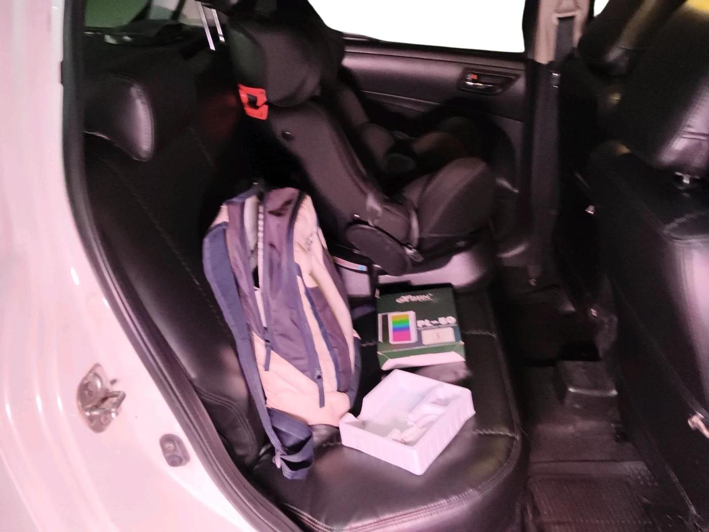 2013 Maruti Swift VXI, Petrol, Manual, 49,139 km, interior